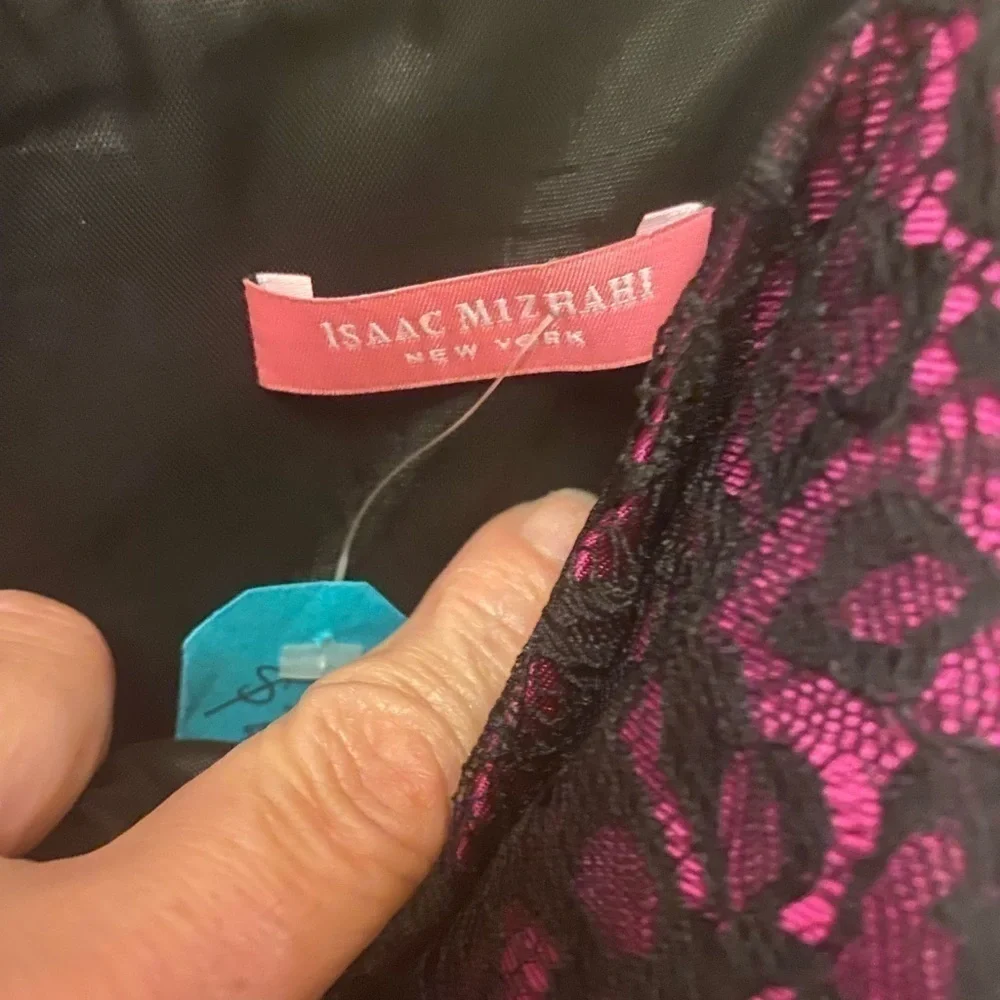 Isaac MIZRAHI NEW YORK FUCHSIA DRESS SIZE MEASUREMENTS PROVIDED